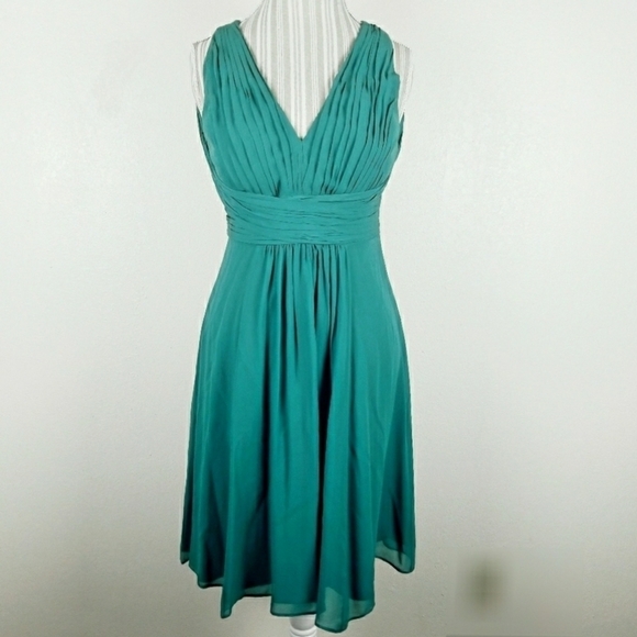 Ann Taylor Silk Emerald Green Georgette Dress - Picture 2 of 6